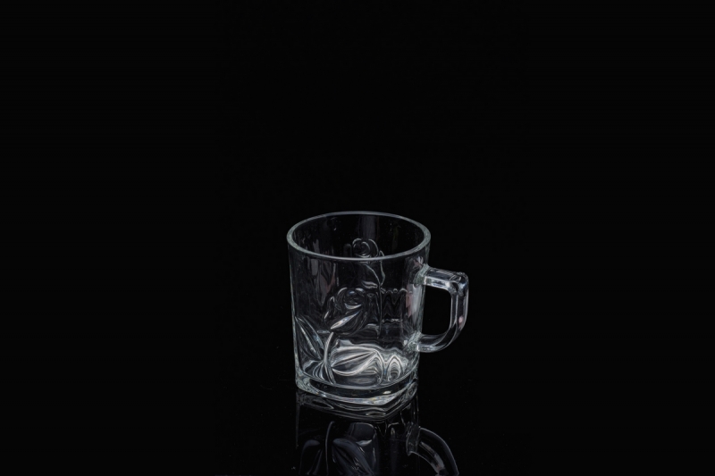 玻璃酒杯的耐热性如何？91视频一区二区能承受多高温度？
